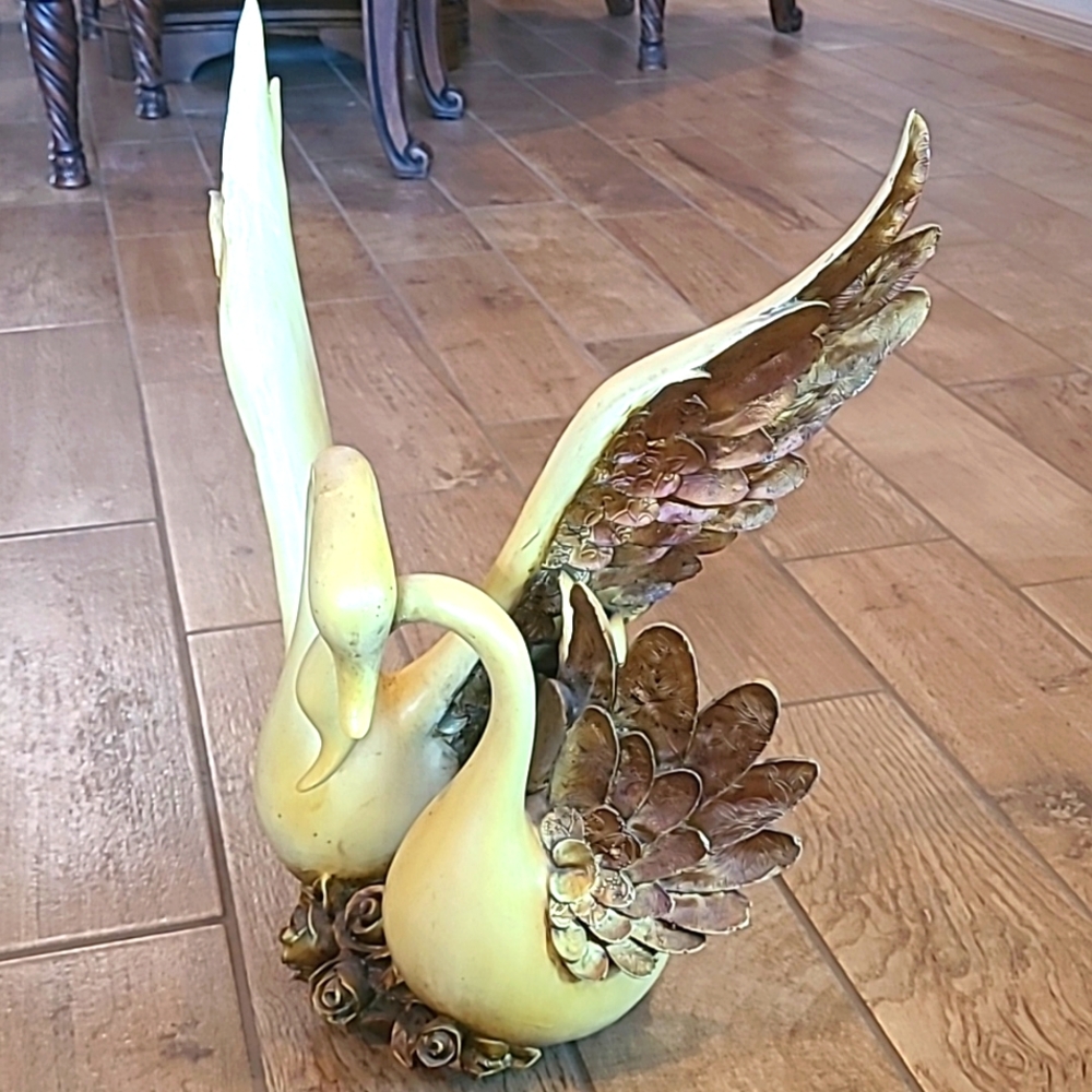 Vintage Swan Large Sculpture Candle Holder Rare Decor Love Birds Beautiful - Picture 4 of 16